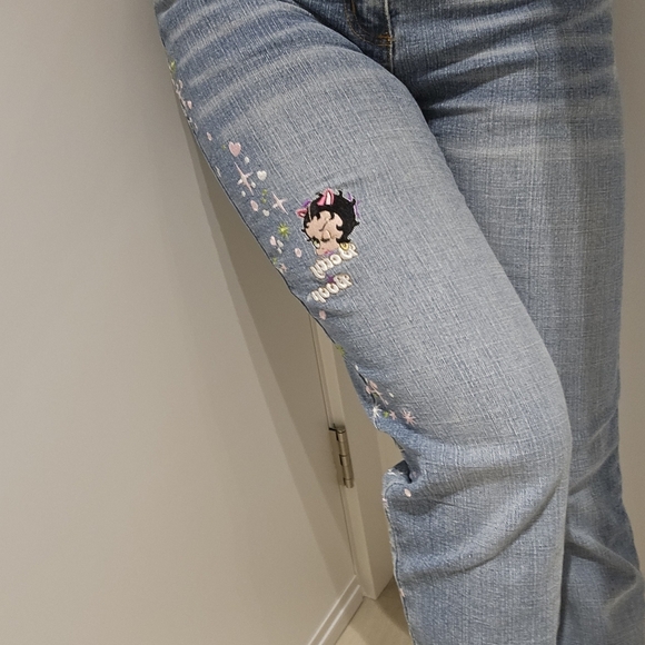 Vintage Betty Boop Brand Jeans ♥️ - Picture 8 of 9